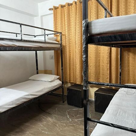 Sattva Cafe And Motel Risikés Kültér fotó